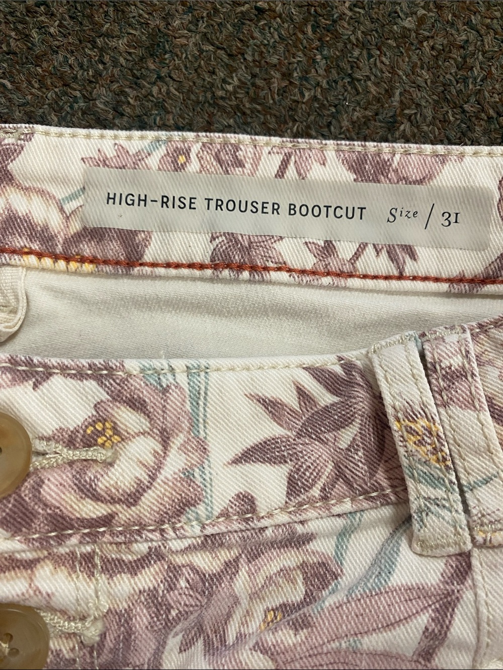 Pilcro Floral-Print Jeans in Dusty Rose & Cream - Picture 3 of 11